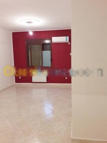 Location Niveau de villa F4 Birkhadem