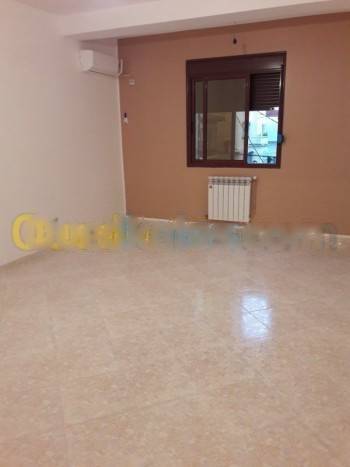 Location Niveau de villa F4 Birkhadem