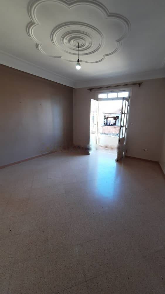 Location Niveau de villa F3 Birkhadem