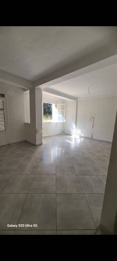 Location Appartement F3 Souidania