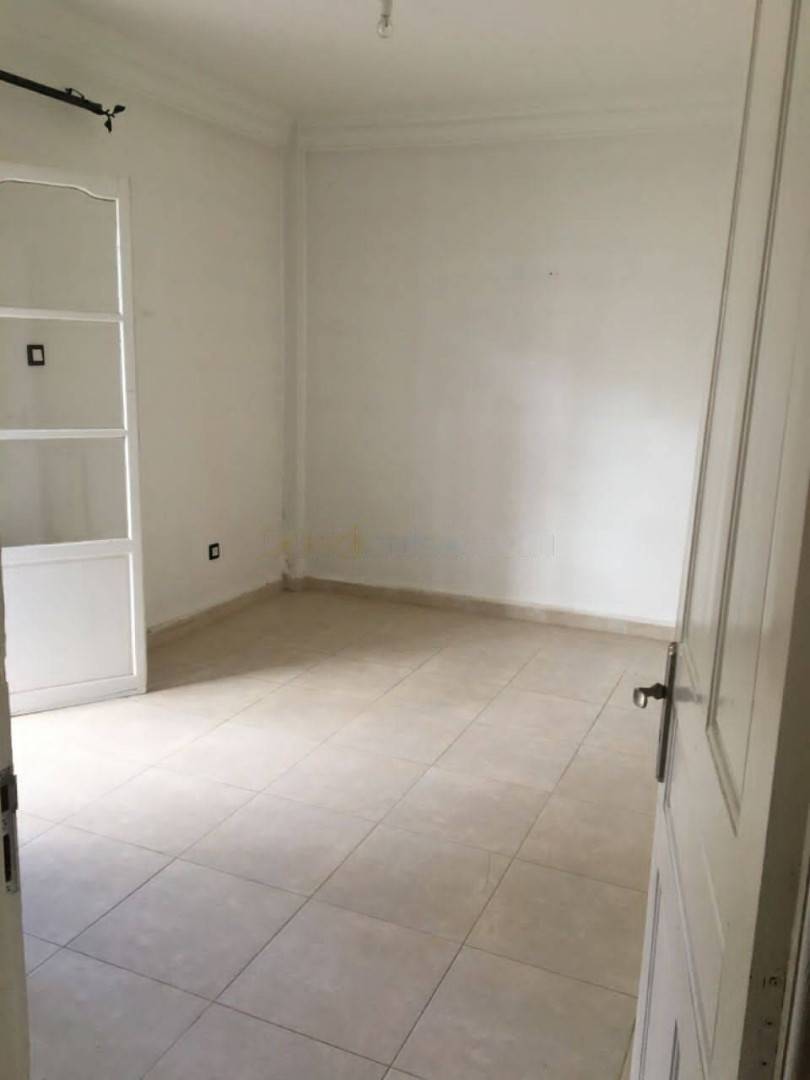 Location Appartement F3 Bir Mourad Rais