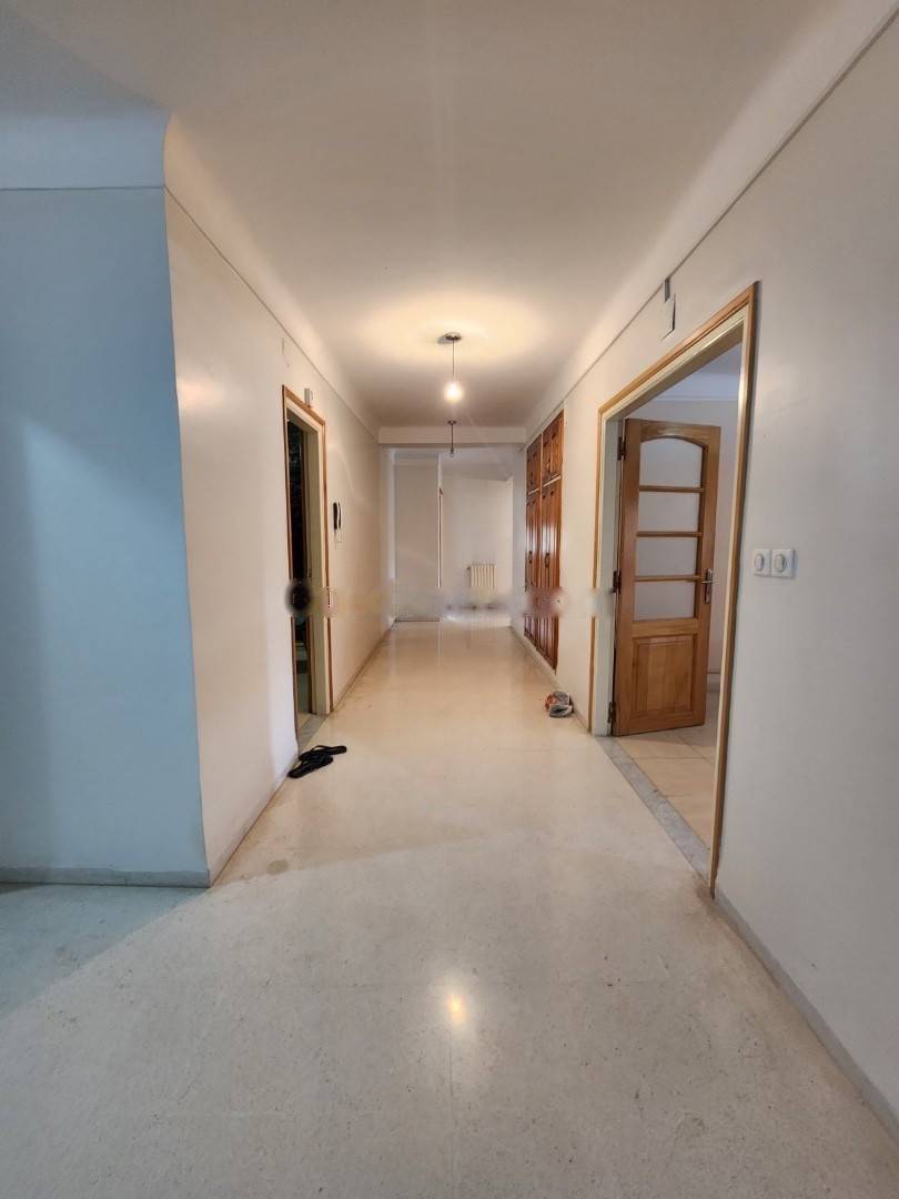 Location Appartement F4 Hydra