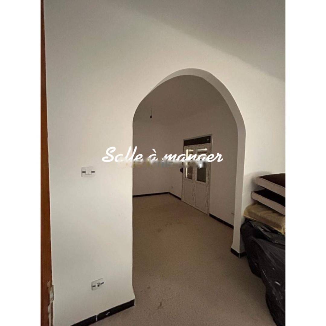 Location Appartement F4 Souidania