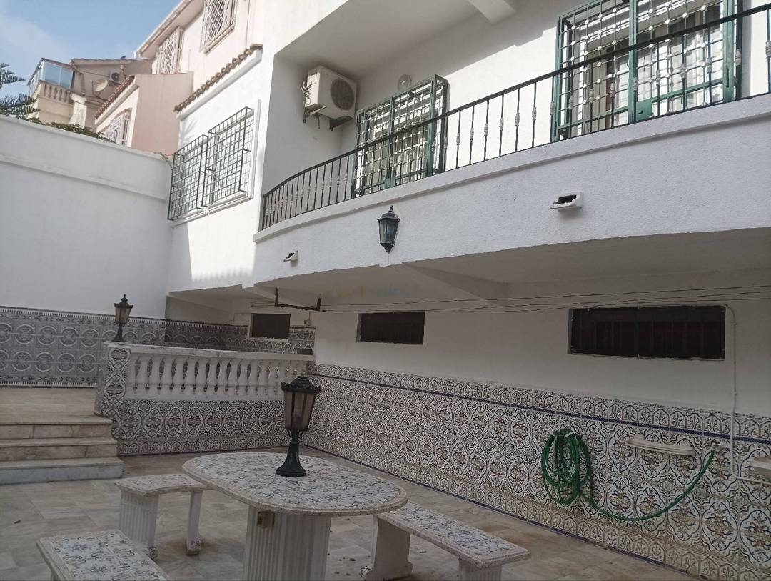 Location Villa F5 Dely Ibrahim