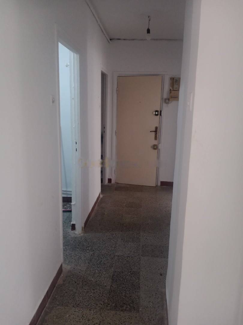 Location Appartement F2 Bab Ezzouar