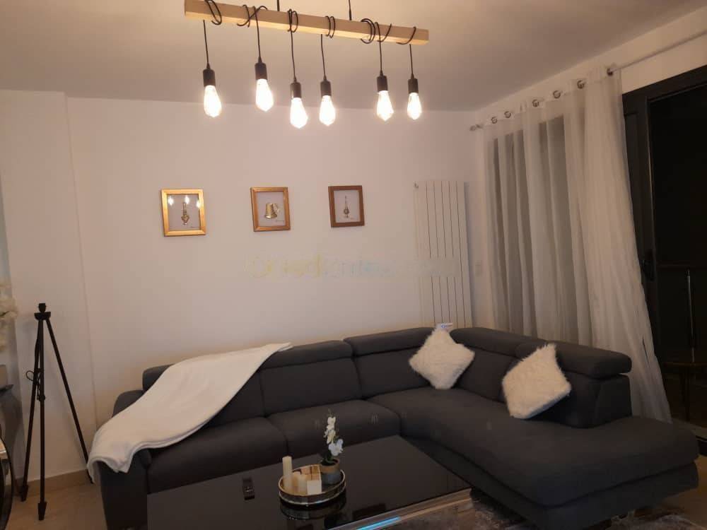 Location Appartement F4 Hydra