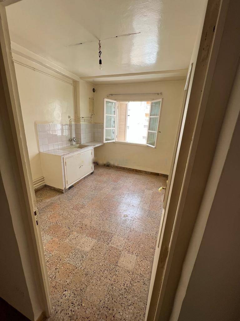 Vente Appartement F05 Reghaia