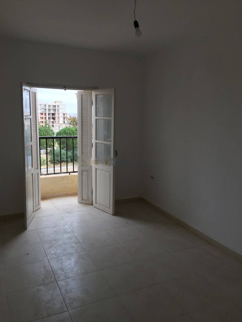 Location Appartement F3 El Achour