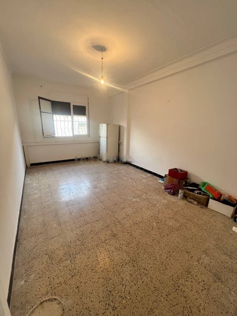 Location Niveau de villa F3 Kouba