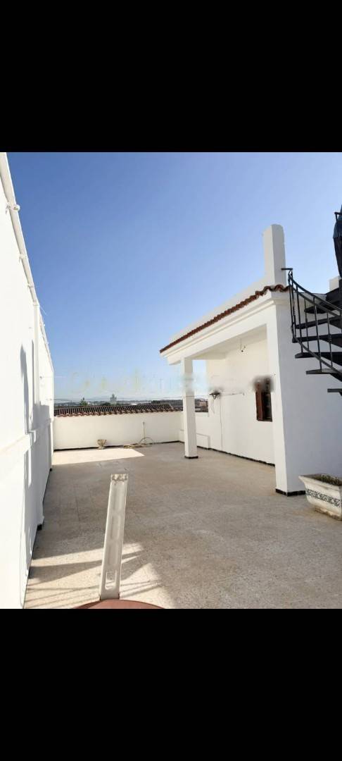 Vente Villa F8 Souidania