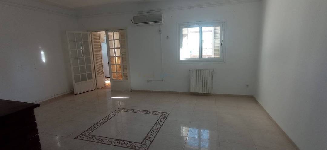 Location Appartement F4 El Achour