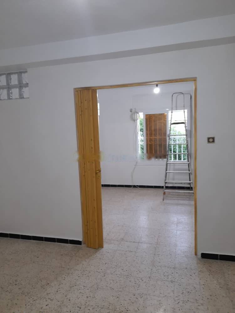 Location Appartement F2 Hydra