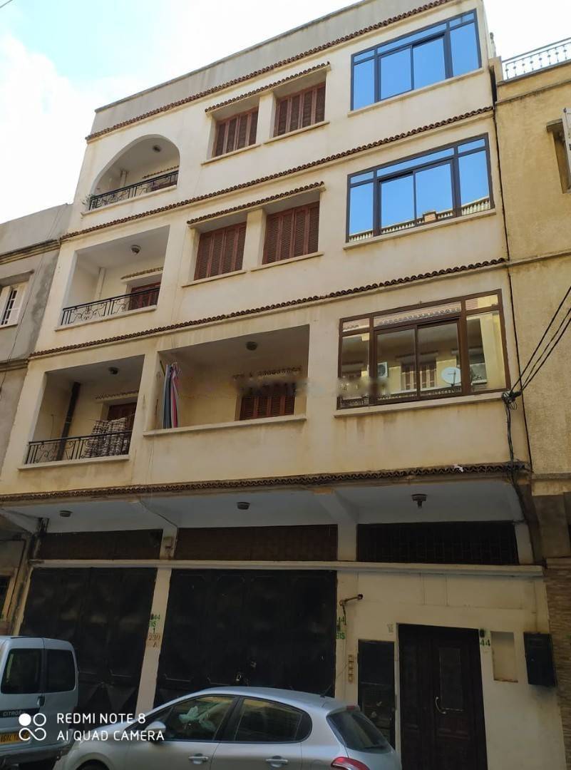 Location Appartement F4 Bab Ezzouar