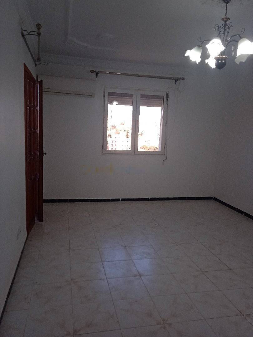 Location Appartement F4 Kouba