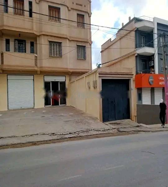 Location Local F1 Souidania