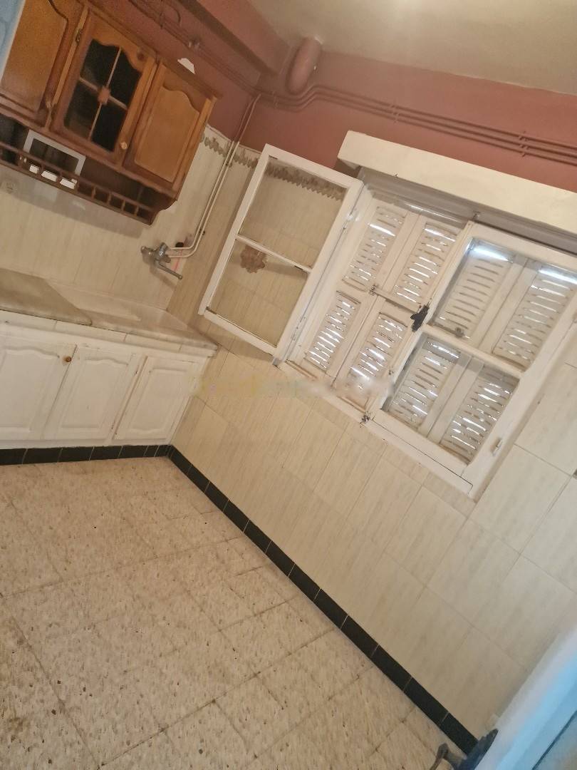 Location Appartement F3 Bir Mourad Rais