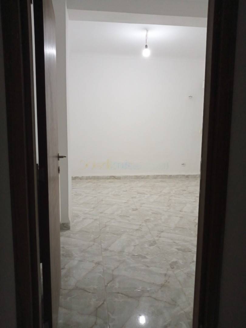 Location Appartement F3 Bab Ezzouar