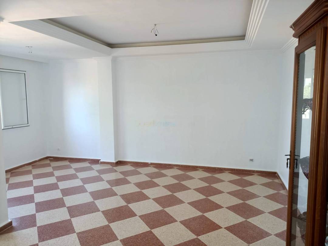 Vente Appartement F4 Bouzareah