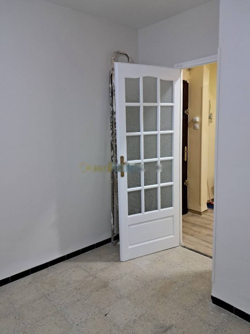Location Appartement F3 Kouba