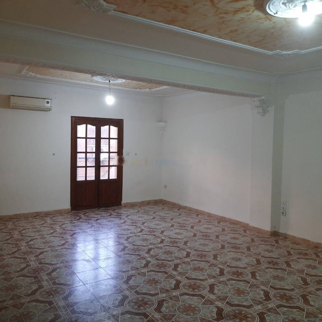 Location Appartement F3 Hydra