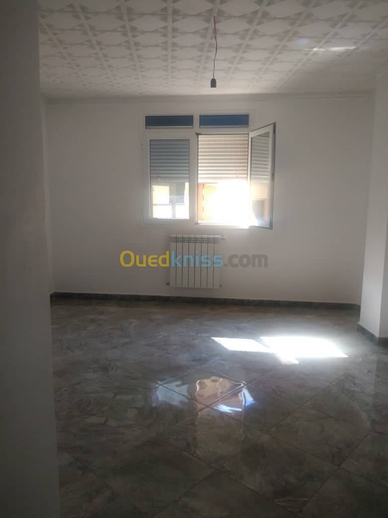 Location Niveau de villa F4 Bordj El Bahri