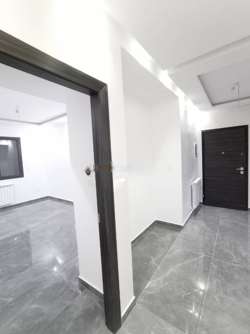 Location Appartement F4 Hydra