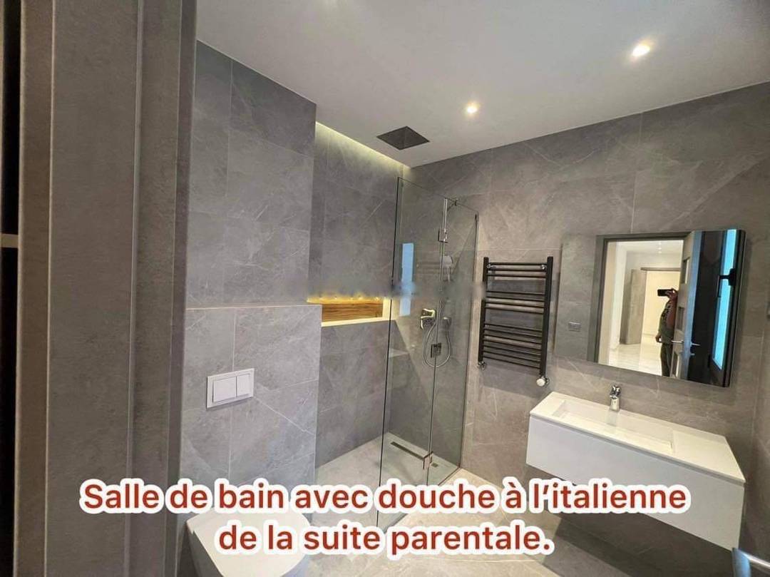 Location Appartement F4 Dely Ibrahim
