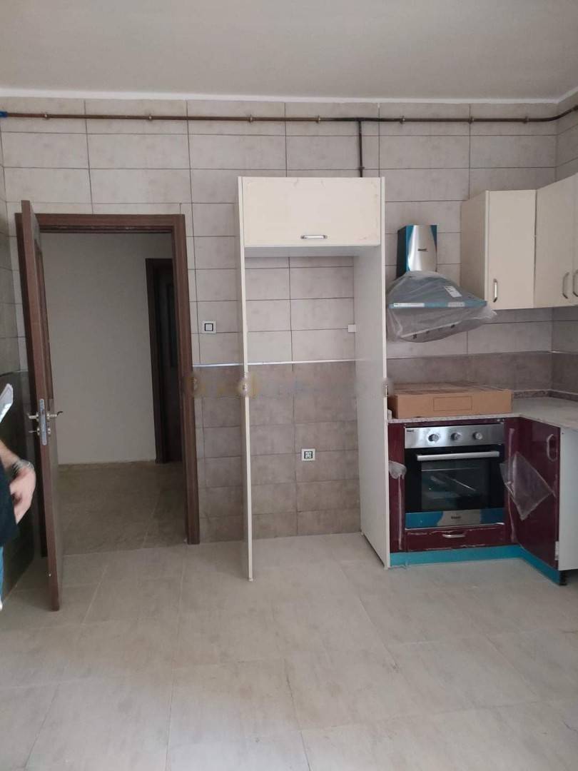 Location Appartement F4 Reghaia