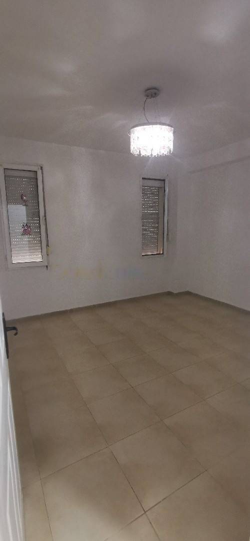 Location Appartement F4 Draria