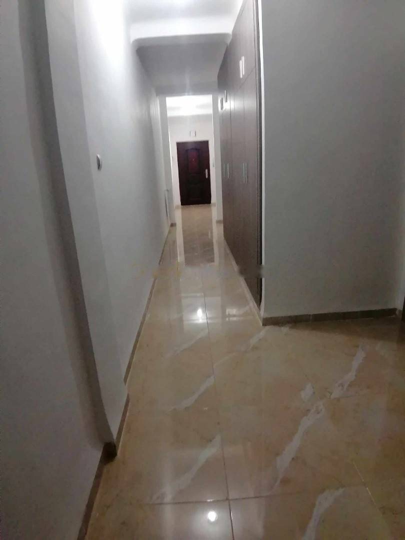 Location Appartement F4 Rahmania
