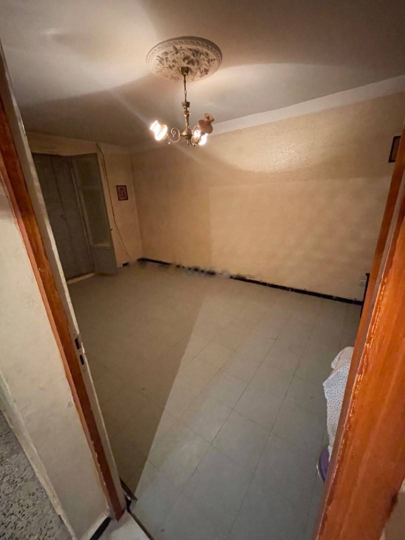 Location Appartement F4 Bab Ezzouar