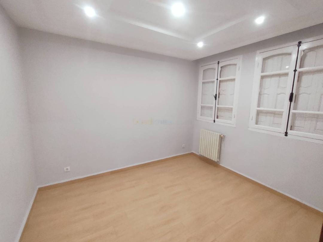 Location Appartement F4 Staoueli