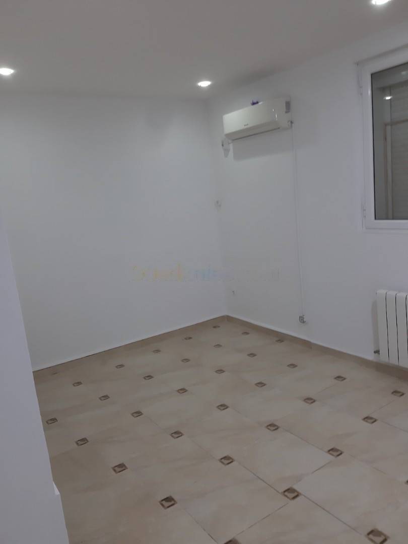 Location Appartement F3 Hydra