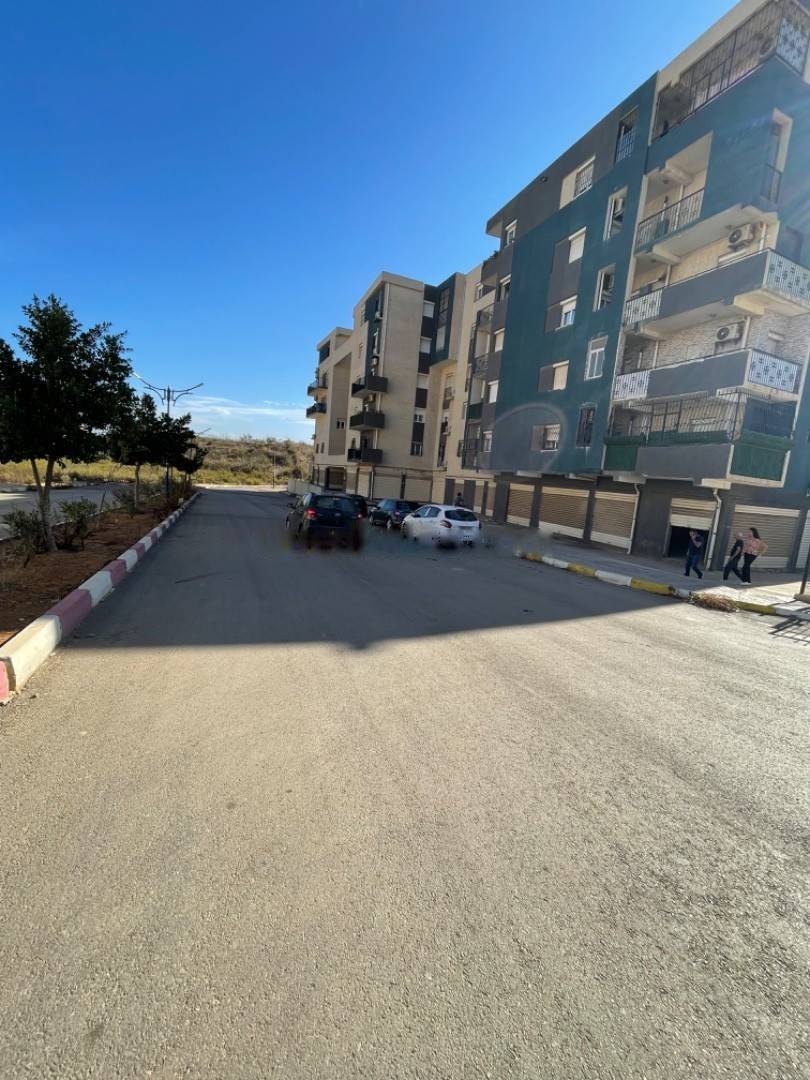 Location Local F4 Ouled Fayet