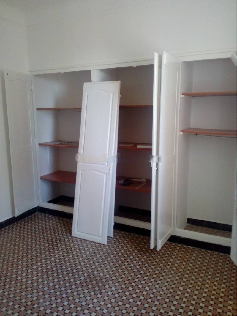 Location Appartement F3 Hussein Dey