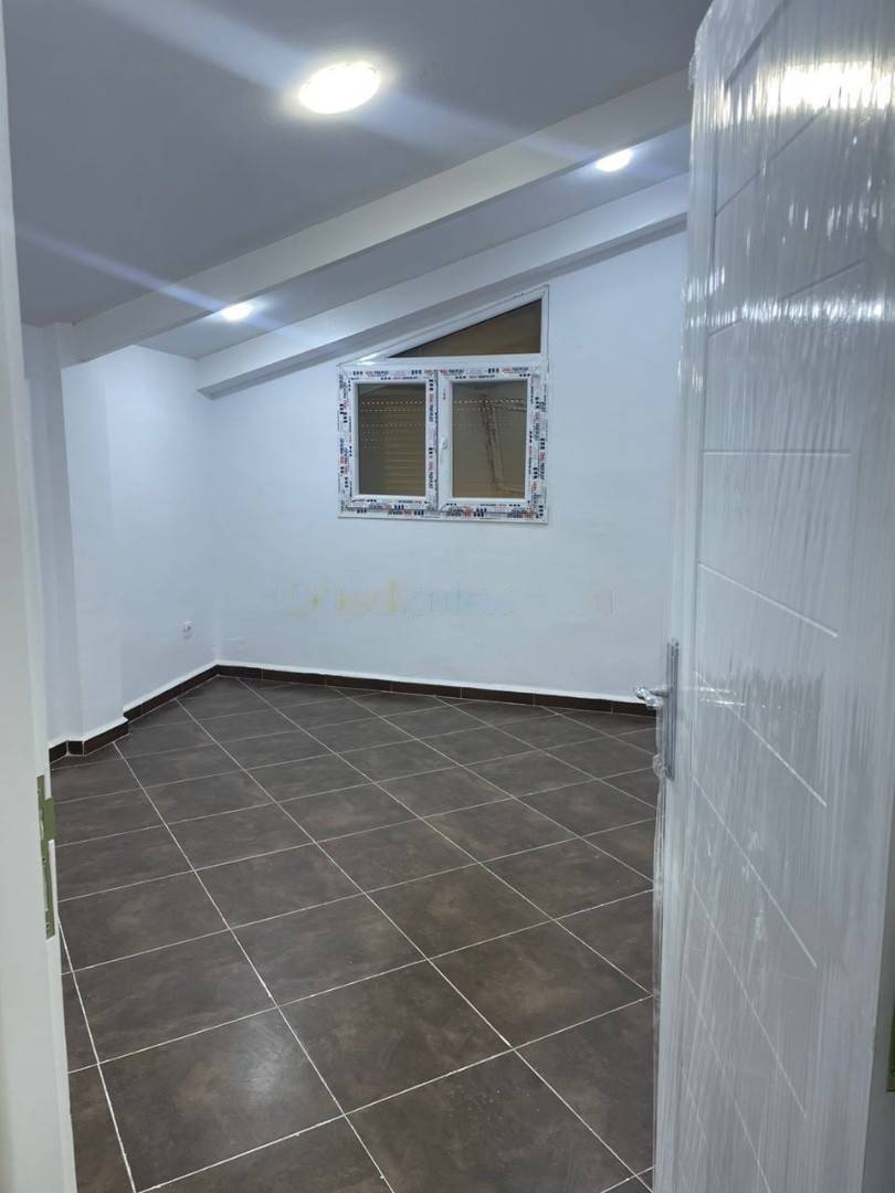 Location Appartement F3 Hussein Dey