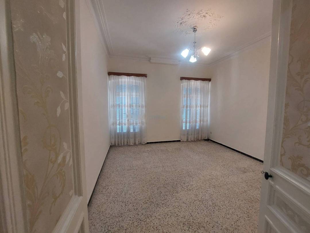 Location Appartement F2 Bab El Oued