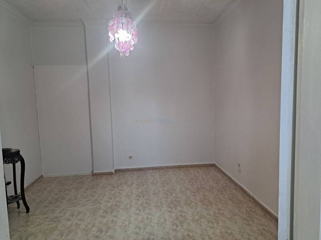 Location Niveau de villa F02 Ben Aknoun