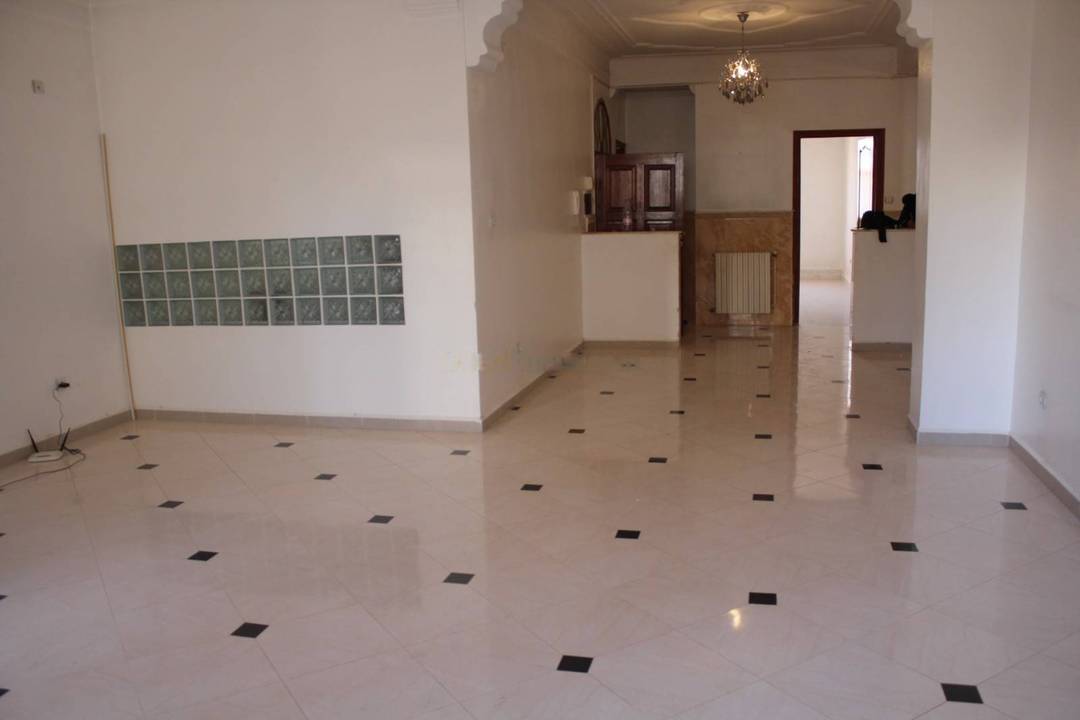 Location Appartement F4 El Achour