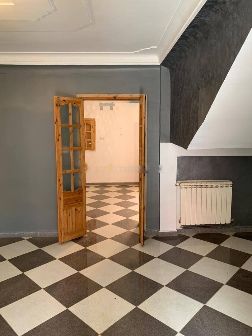 Location Niveau de villa F4 Birkhadem