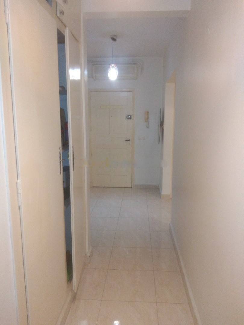 Location Appartement F4 Kouba