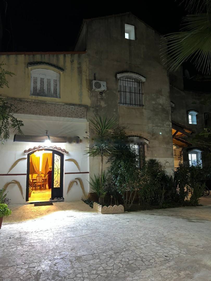 Vente Villa F13 Rouiba