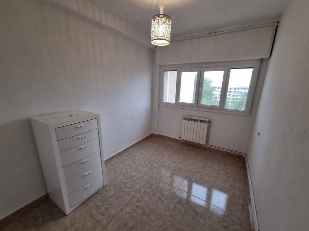 Location Appartement F4 Ben Aknoun