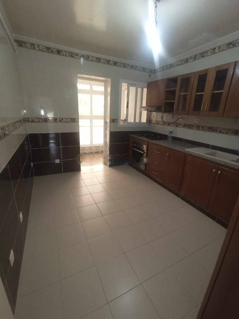 Location Appartement F5 Saoula