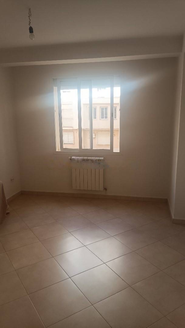 Location Appartement F3 Birkhadem