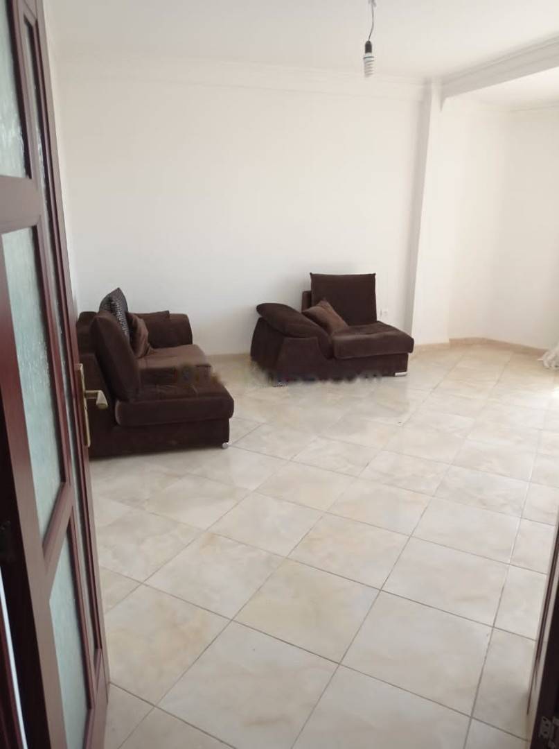 Location Appartement F3 Birkhadem