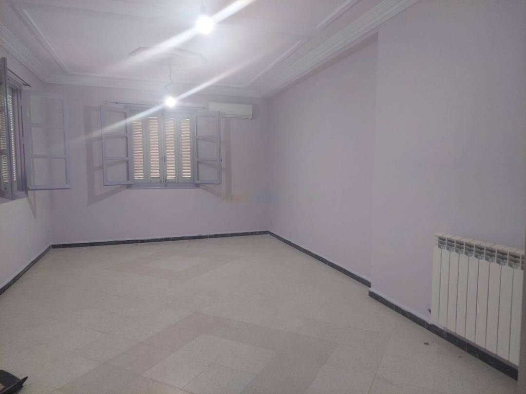 Location Niveau de villa F4 Dely Ibrahim