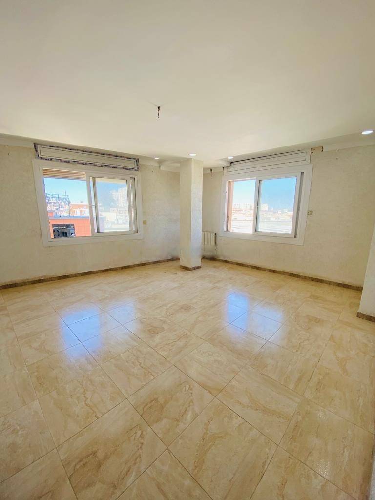 Location Appartement F4 Bir Mourad Rais