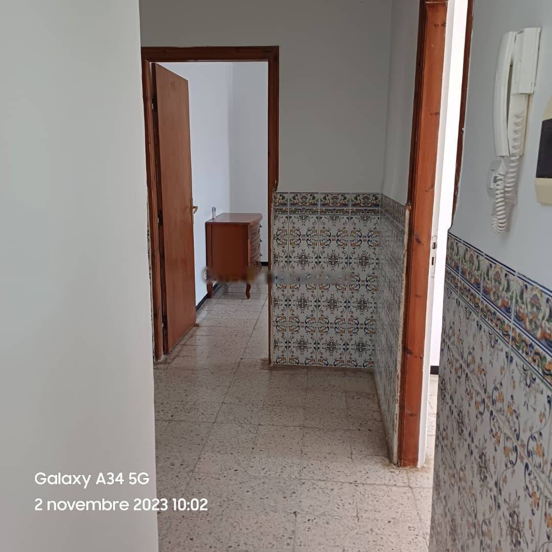 Location Niveau de villa F4 Djasr Kasentina
