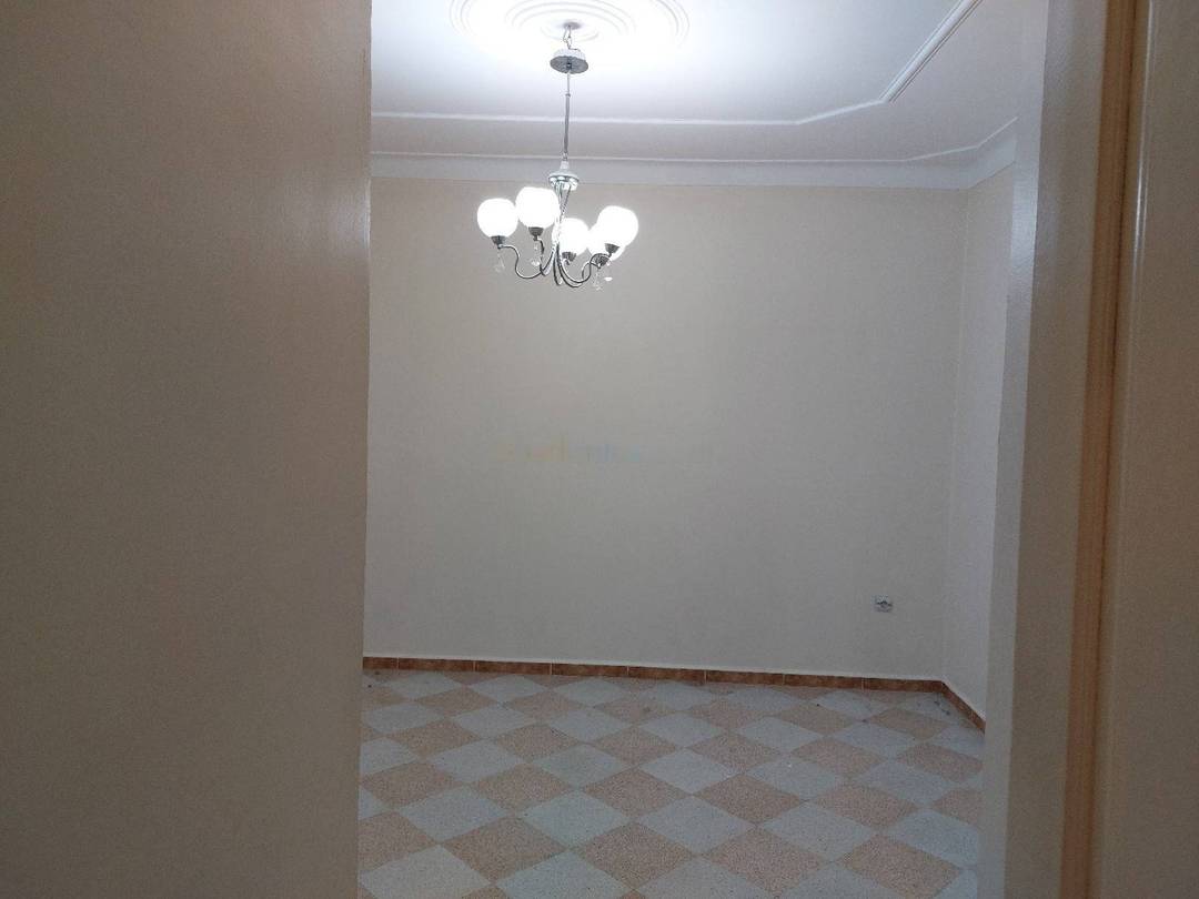 Location Niveau de villa F4 Dar El Beida